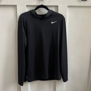 Black Nike men’s training pullover